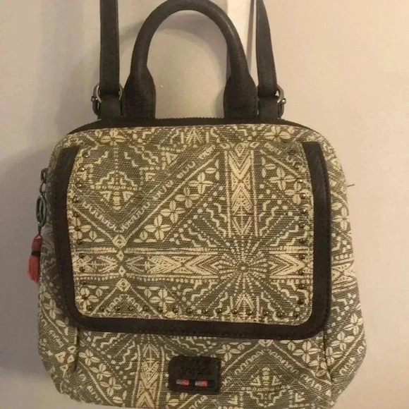 The Sak Handbags - The Sak shoulder bag/back pack.
